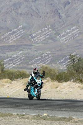 media/Dec-07-2025-CVMA (Sun) [[3e7d2de5dc]]/Race 8-Middleweight Shootout/